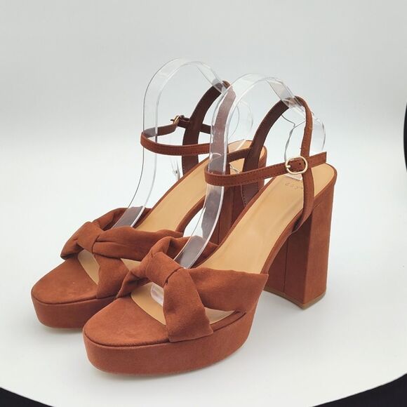 New A New Day Sandal Heel in Nutmeg - Picture 1 of 9